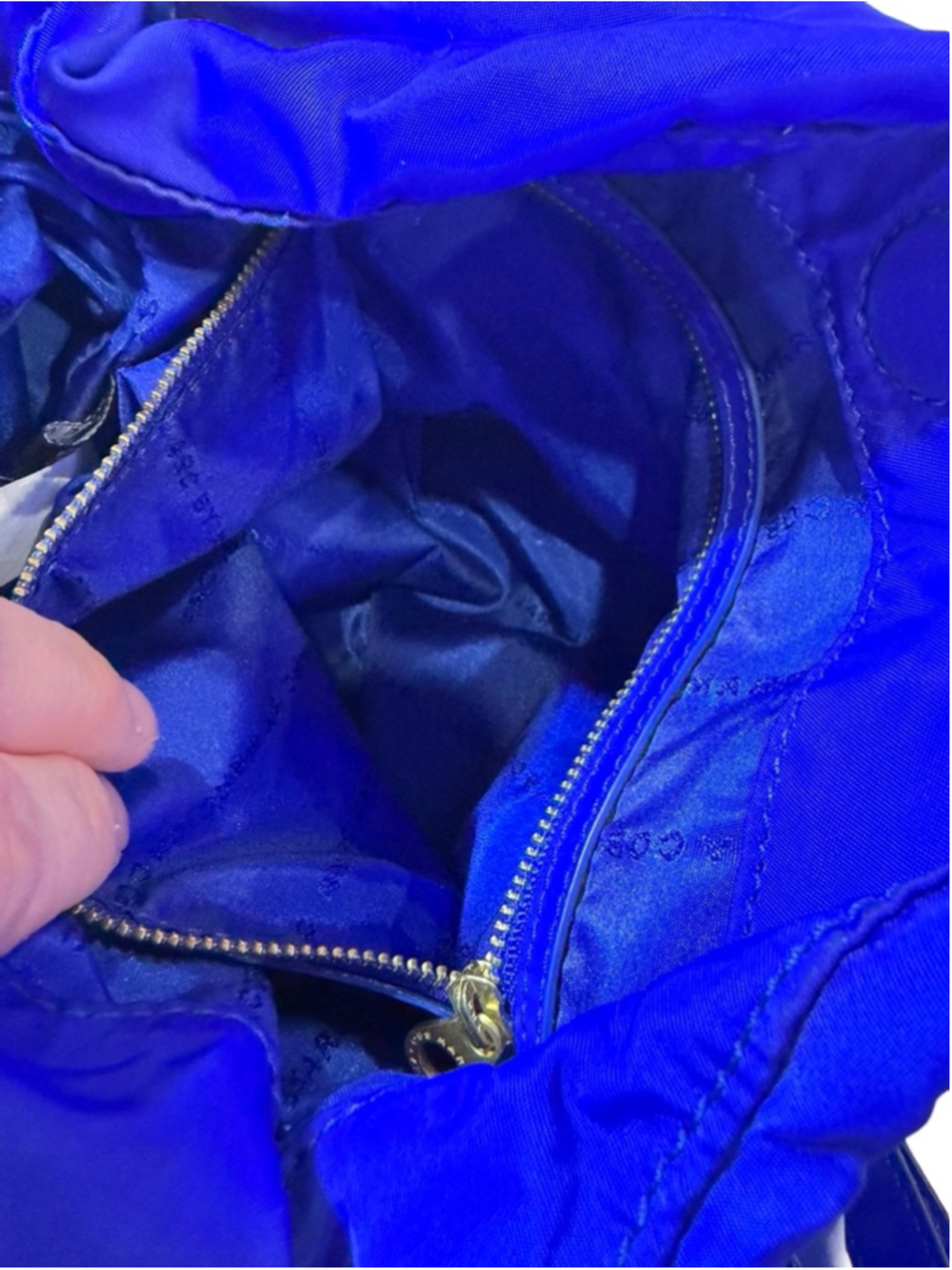Marc Jacobs Blue Nylon Shoulder Bag Tote Gold Hardware ID Tag flaw - Picture 13 of 13